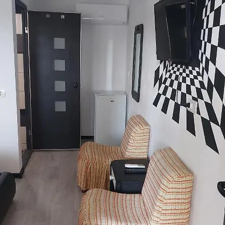 Alb Negru Vama Veche