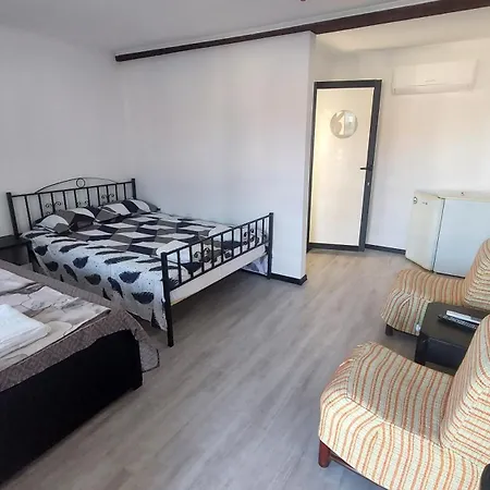 Alb Negru Vama Veche