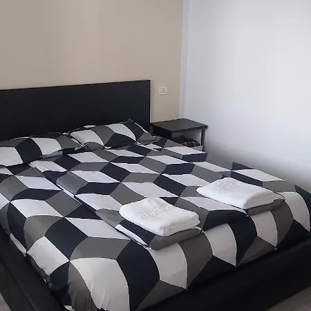 Πανσιόν Alb Negru Vama Veche